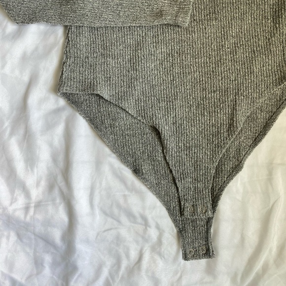 Forever 21 off the shoulder knit bodysuit - Picture 2 of 3